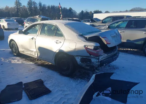 2007 Toyota Camry Le V6 z USA, uszkodzony, nr VIN 4T1BK46K27U016492